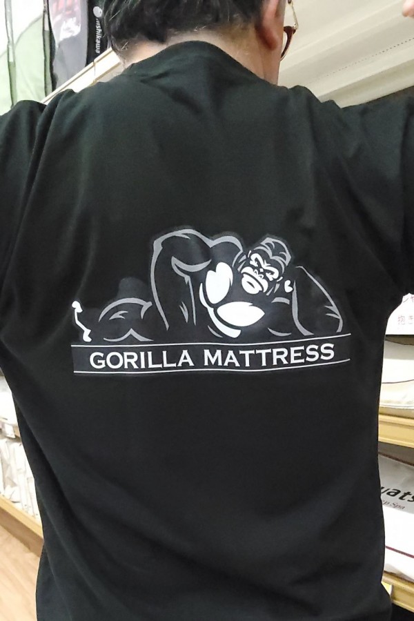 ゴリラマットレスのオリジナルTシャツ作りました！サムネイル